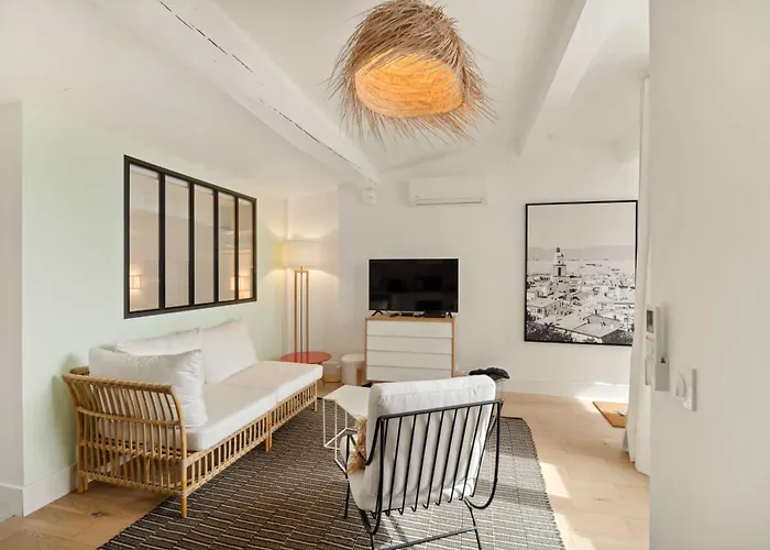 Magnificent - Ac- 2br- Daire